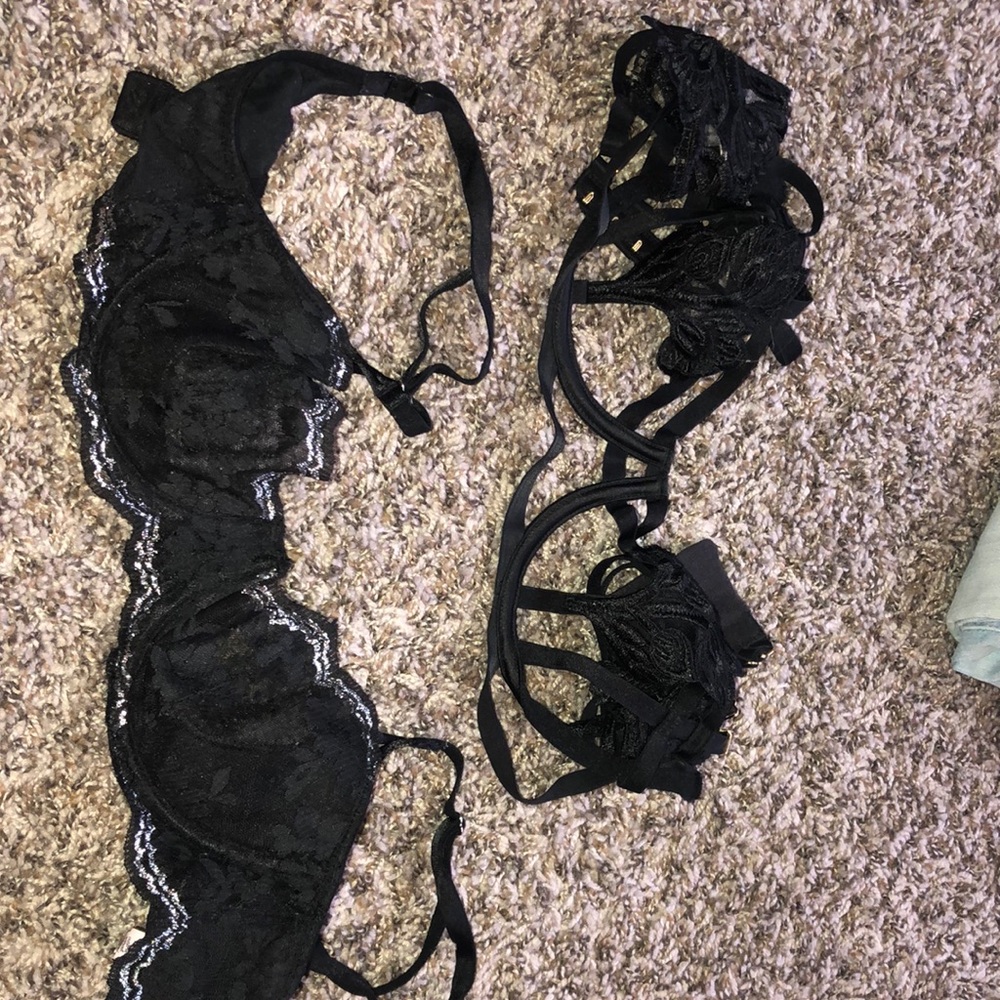 vs bras ( never worn didn’t fit my boobies )